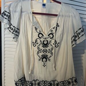 White and Black Embroidered Women's Top